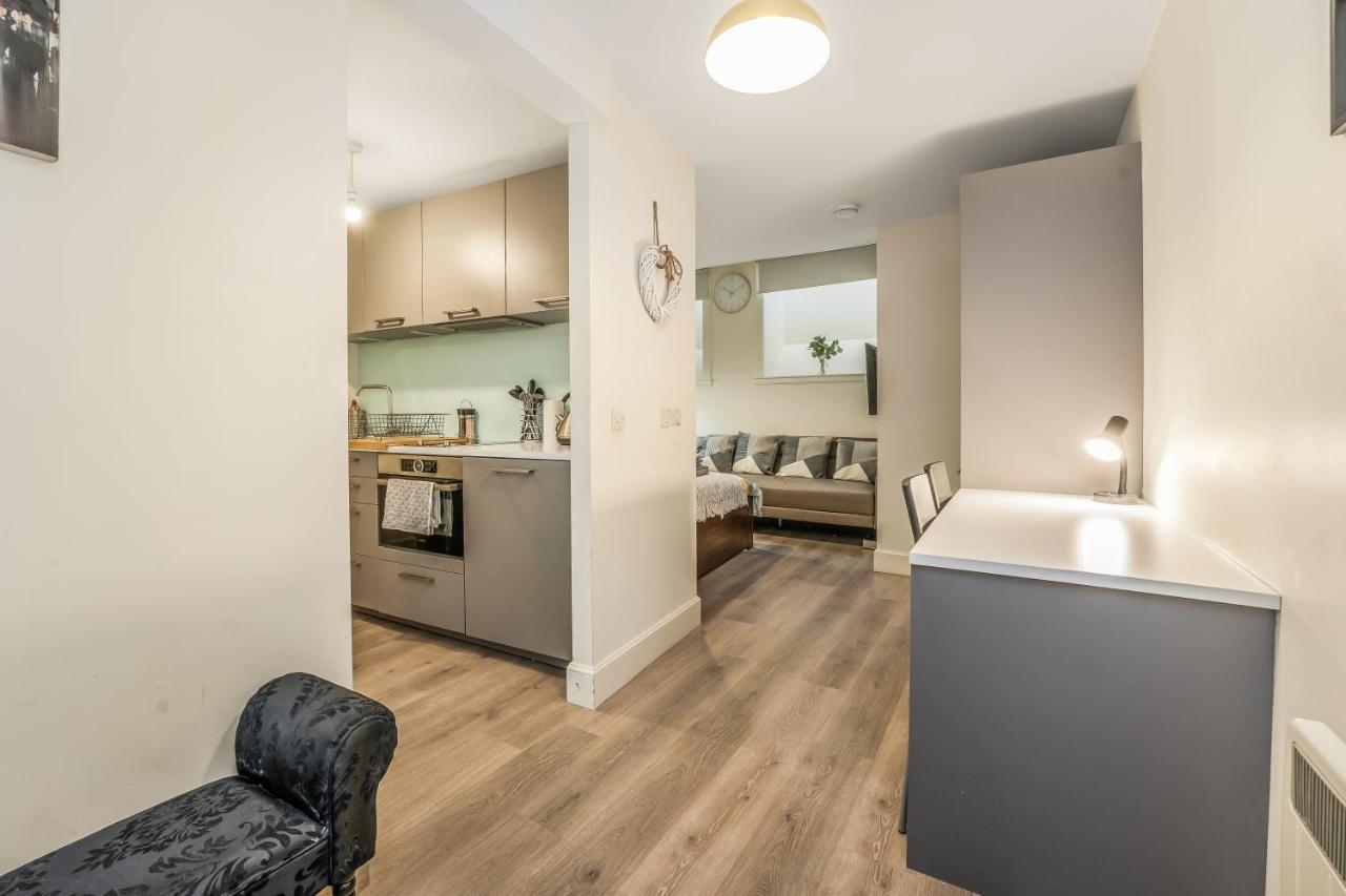 Relaxing & Cozy Studio Apartment - Oasis In The Heart Of Edinburgh - Sleeps Up To 3 Guests Eksteriør billede